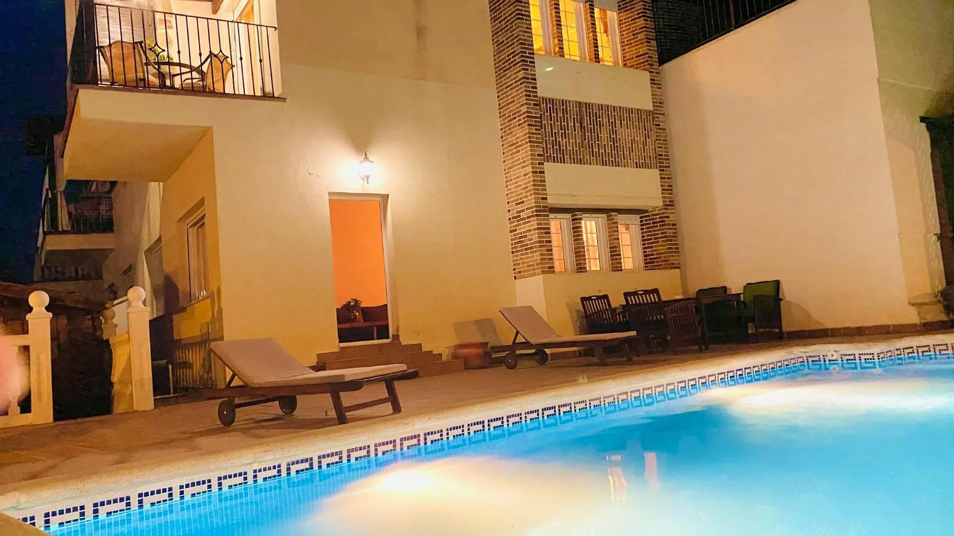 Casa Rural Mirador Del Olivar Gojar Bed & Breakfast